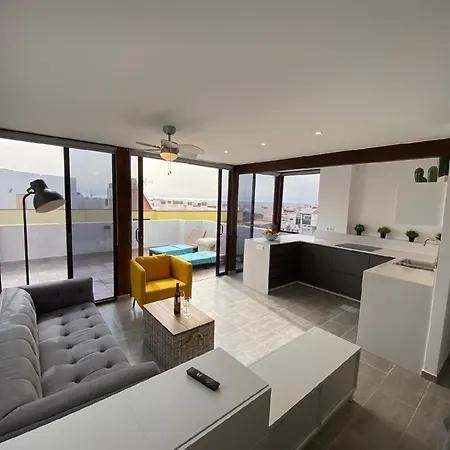 Sunshine Penthouse Mit Meerblick Und Terrasse Apartman Cotillo